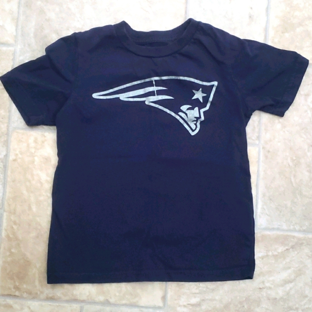 NFL Patriots Navy Cotton tee shirt Medium 5/6